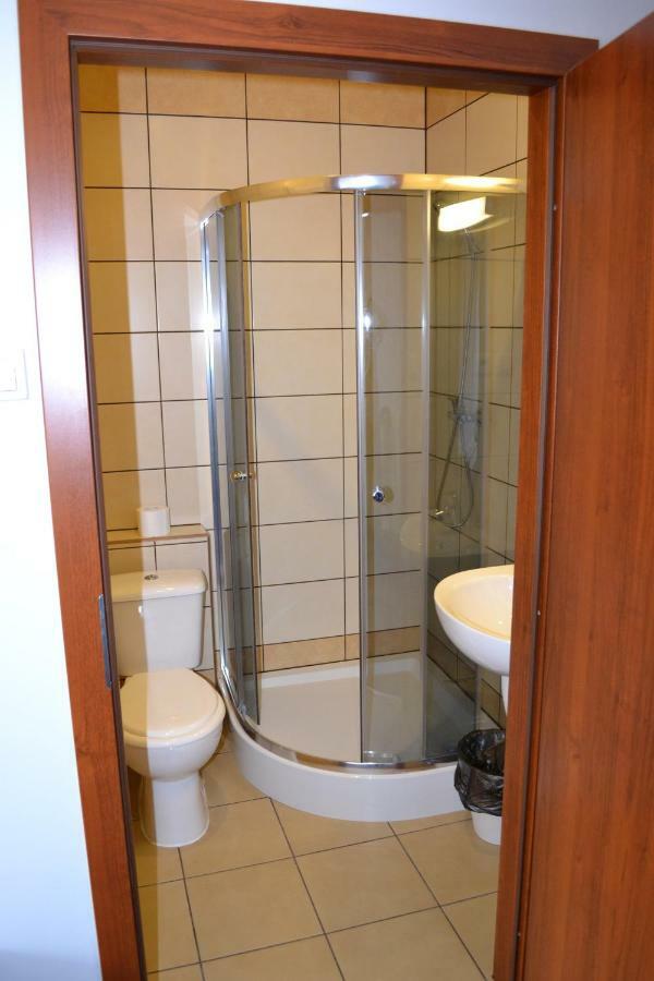 Hostel Mikolajczyka59 Сосновец Екстериор снимка