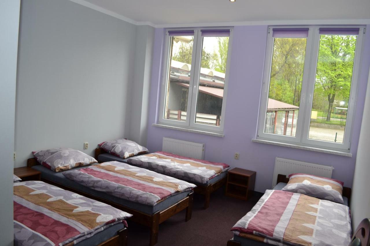 Hostel Mikolajczyka59 Сосновец Екстериор снимка